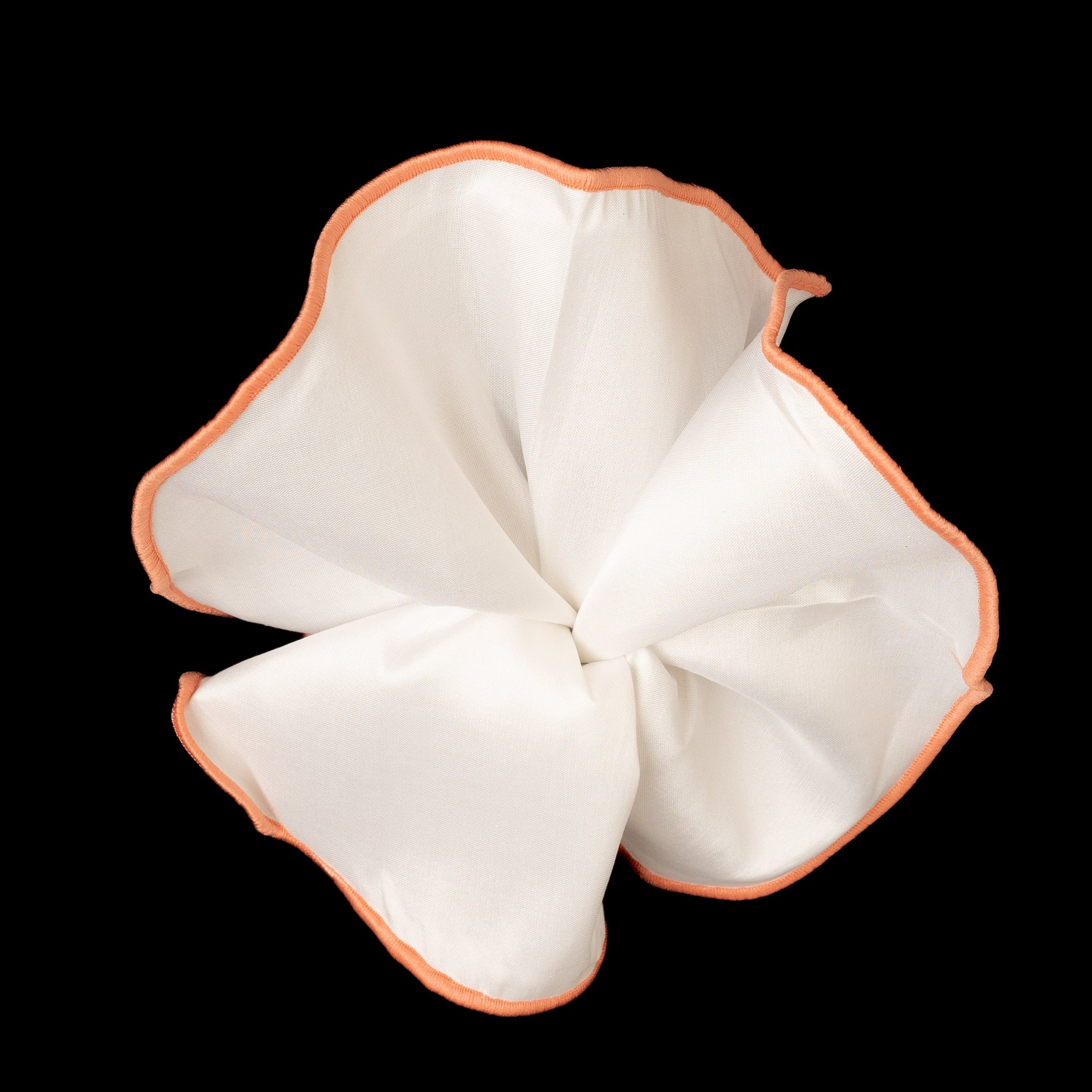 White Silk Classic Trim Pocket Rounds